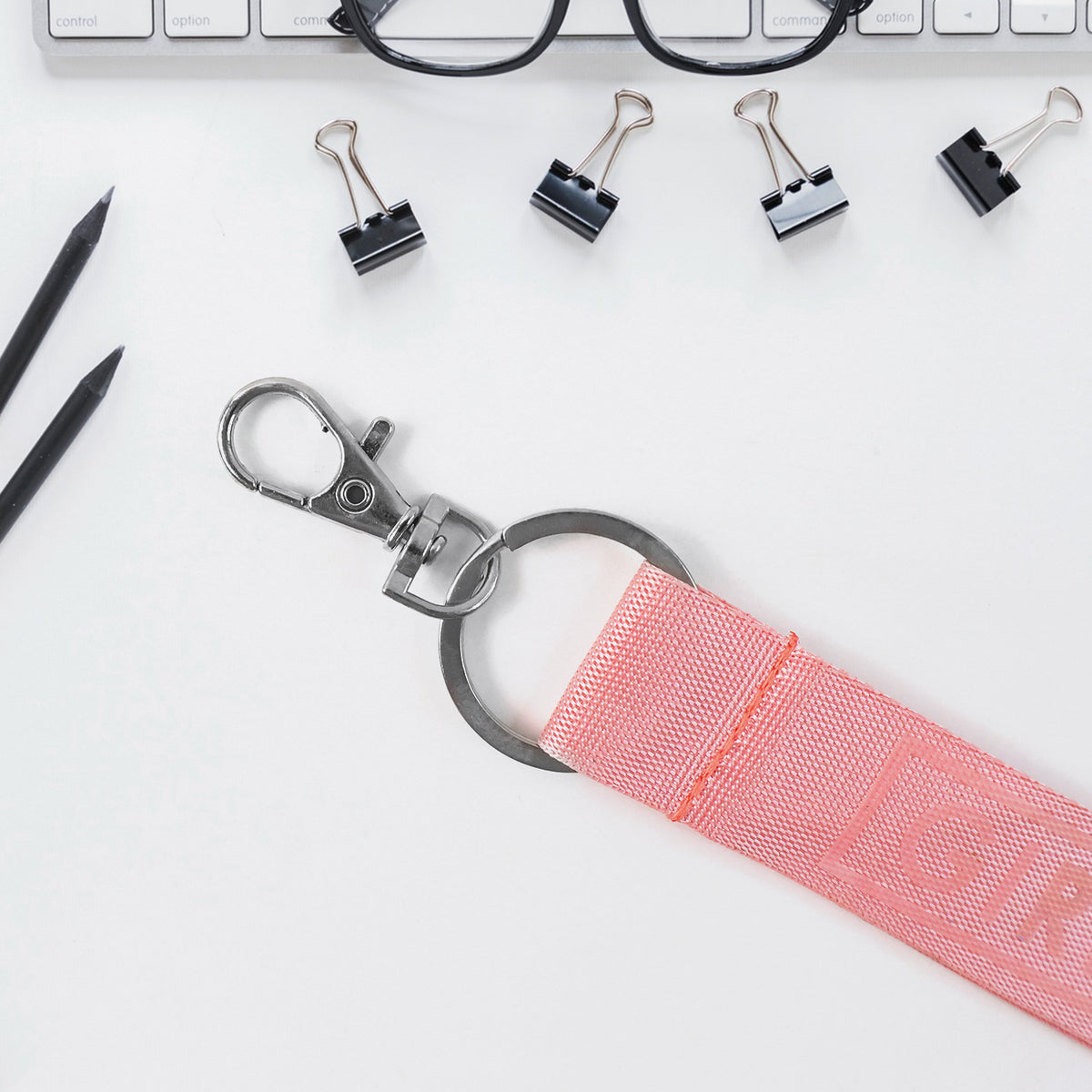 Fabric Ribbon Keychain (1 Pc Mix Color)