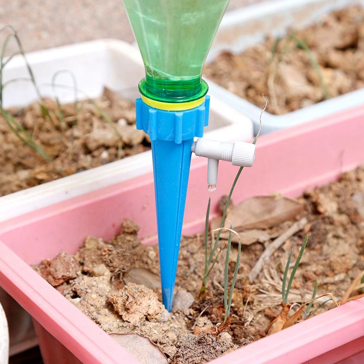 Plant Watering Spikes Self Watering Spikes Water Dripper For Plants Adjustable Plant Watering Devices With Slow Release Control Valve Switch (1pc)