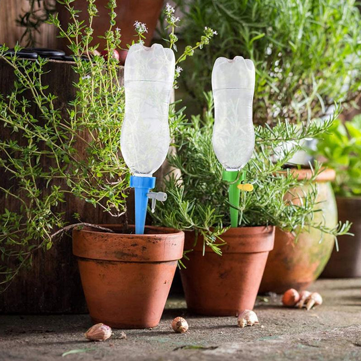 Plant Watering Spikes Self Watering Spikes Water Dripper For Plants Adjustable Plant Watering Devices With Slow Release Control Valve Switch (1pc)