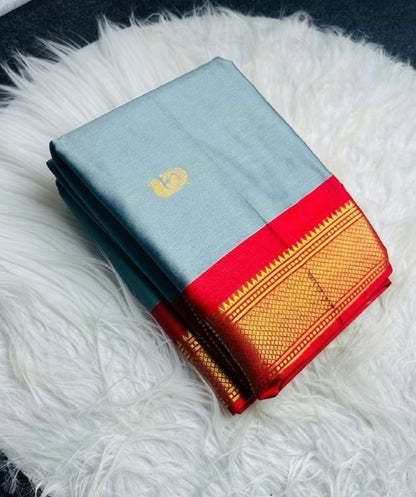 Generic Women's Cotton Silk Solid Saree With Unstitched Blouse - 5.5 Mtr (Grey-Red)