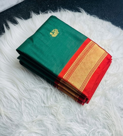 Generic Women's Cotton Silk Solid Saree With Unstitched Blouse - 5.5 Mtr (Dark Green-Red)