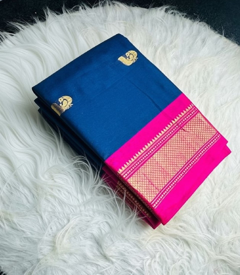 Generic Women's Cotton Silk Solid Saree With Unstitched Blouse - 5.5 Mtr (Navy Blue-Pink)
