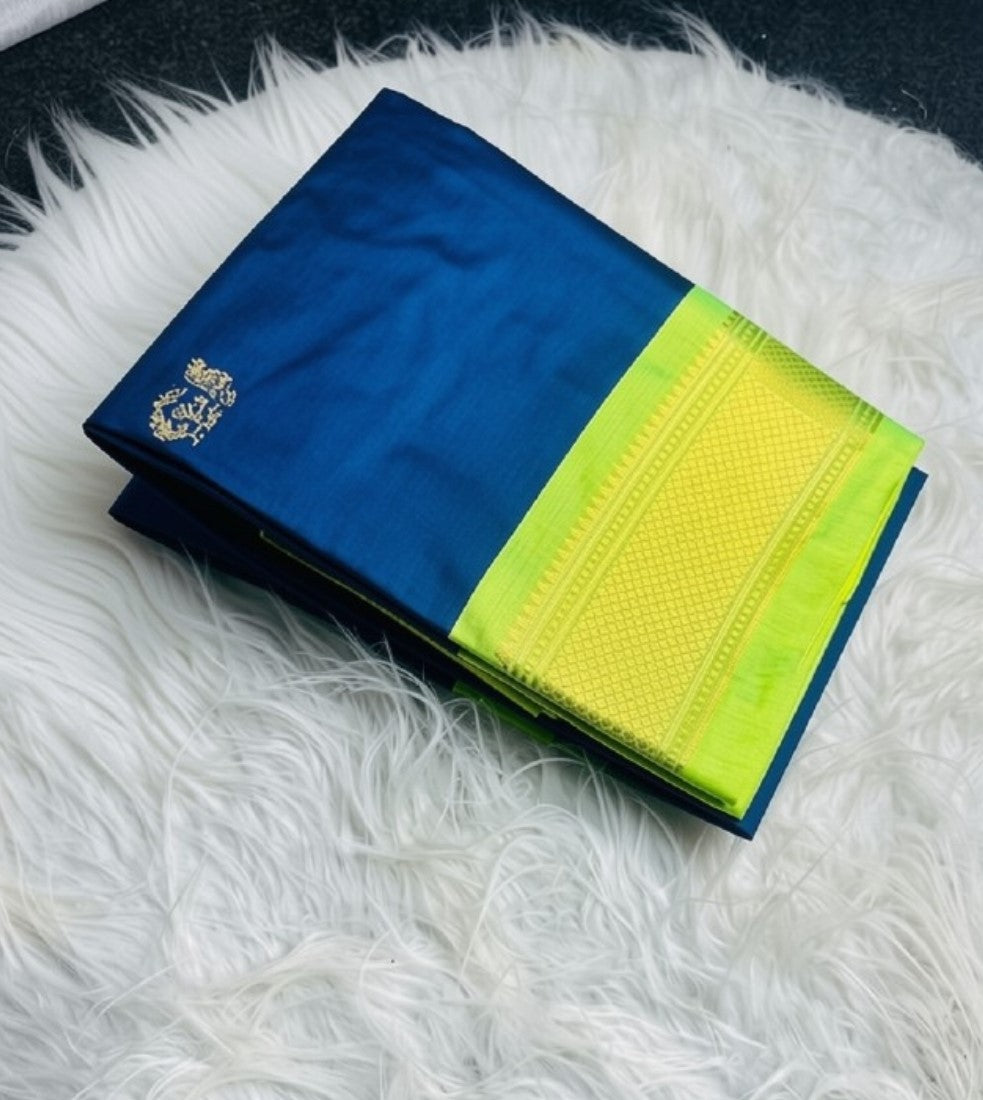 Generic Women's Cotton Silk Solid Saree With Unstitched Blouse - 5.5 Mtr (Navy Blue-Light Green)