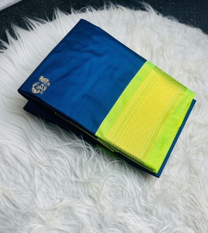 Generic Women's Cotton Silk Solid Saree With Unstitched Blouse - 5.5 Mtr (Navy Blue-Light Green)