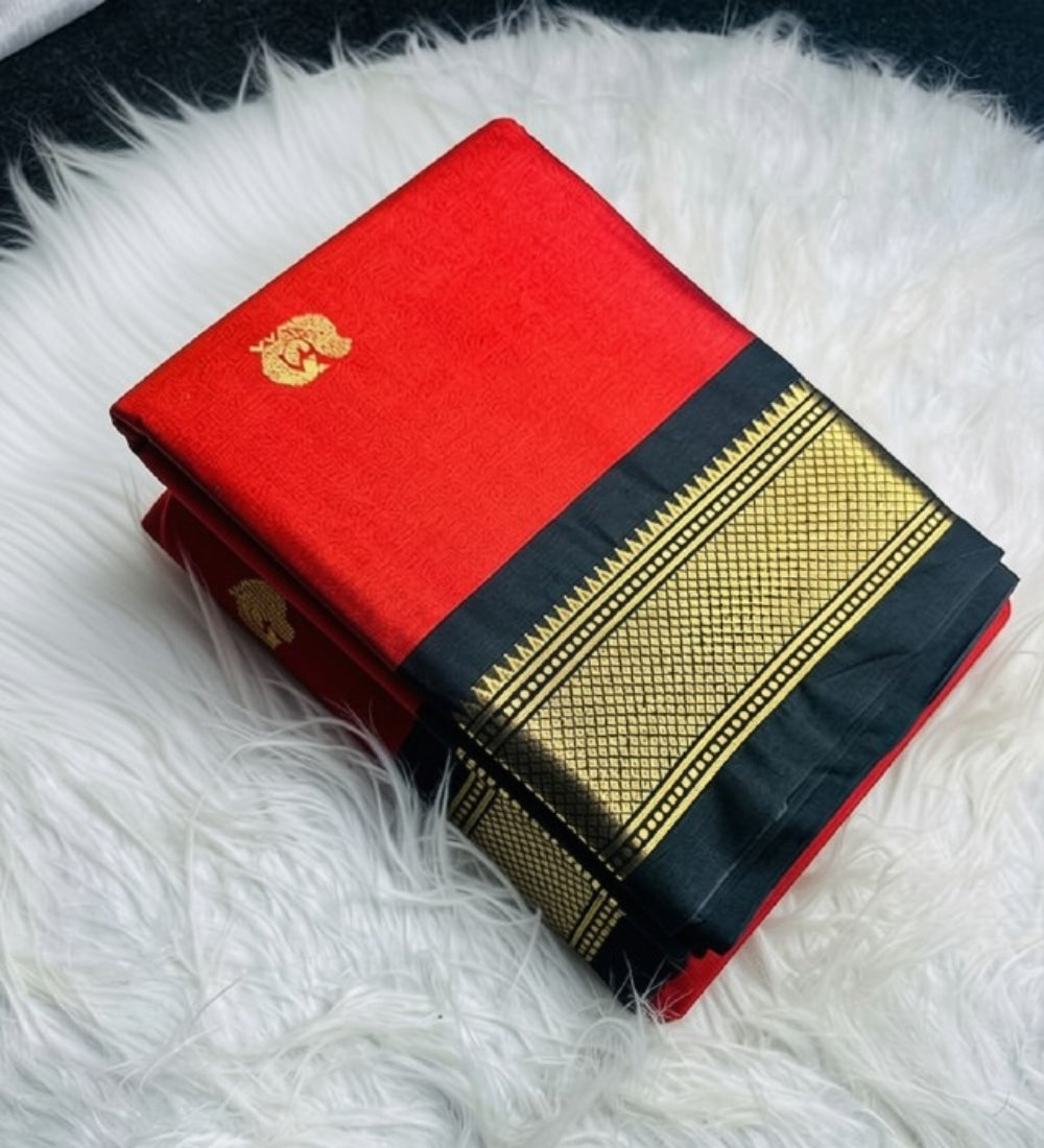 Generic Women's Cotton Silk Solid Saree With Unstitched Blouse - 5.5 Mtr (Red-Black)