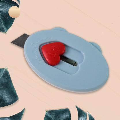 Mini Utility Cutter  Knife With Heart-shaped Safety Lock (1 Pc)